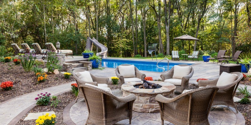 Fire pit around pool