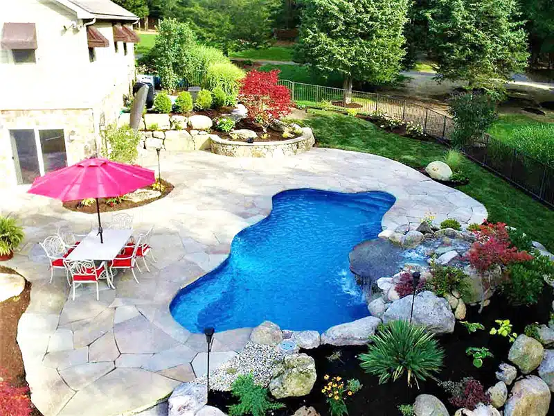 Cambridge Fiberglass Pool Colour Grade 1 Mobile